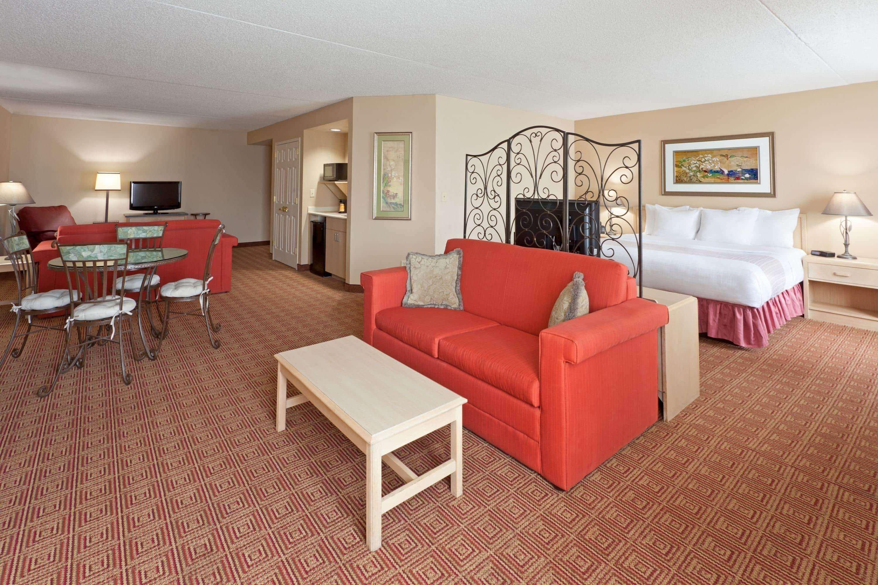 La Quinta By Wyndham Garden Hotel Garden City