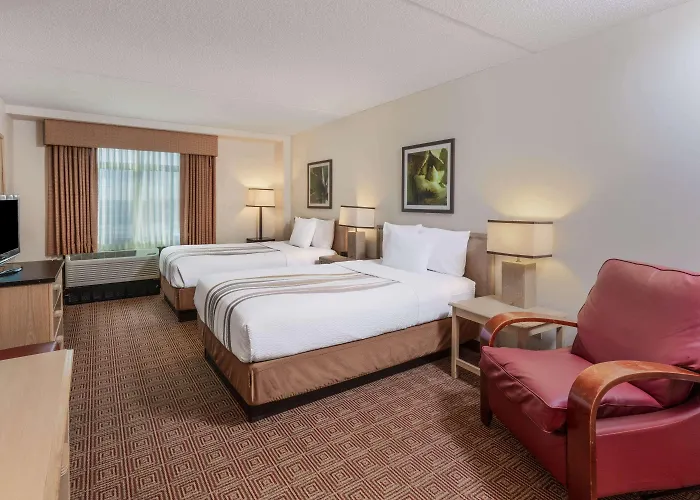 La Quinta Inn & Suites by Wyndham Garden City