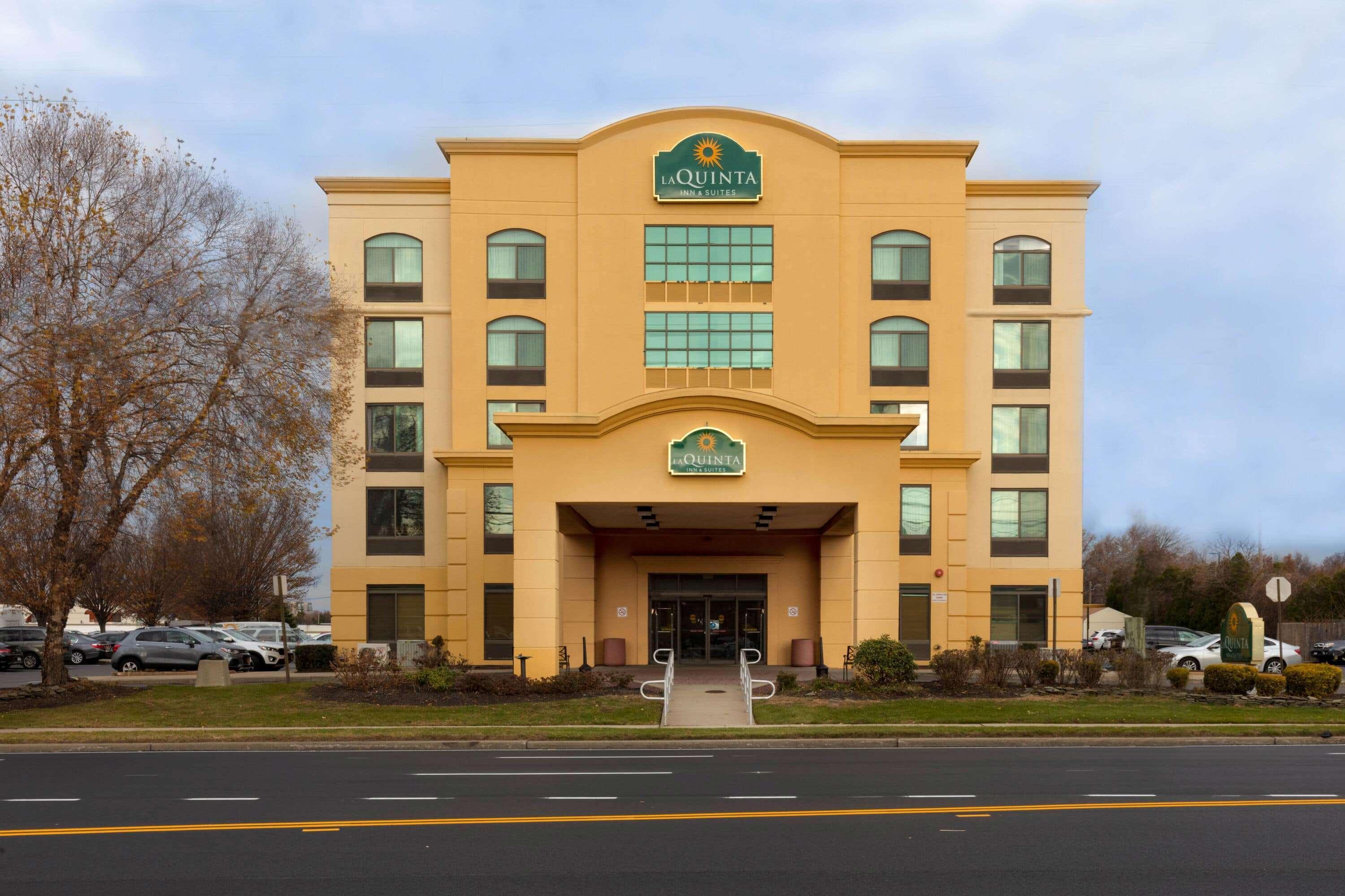 Hotel La Quinta By Wyndham Garden Garden City